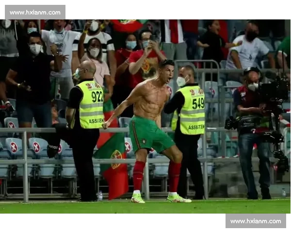 文班亚马跨界封神!C 罗式电梯球破门,篮球足球双天赋引爆体坛 文班亚马跨界封神!C 罗式电梯球破门,篮球足球双天赋引爆体坛